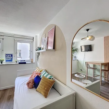 Le Parthenon Apartment *